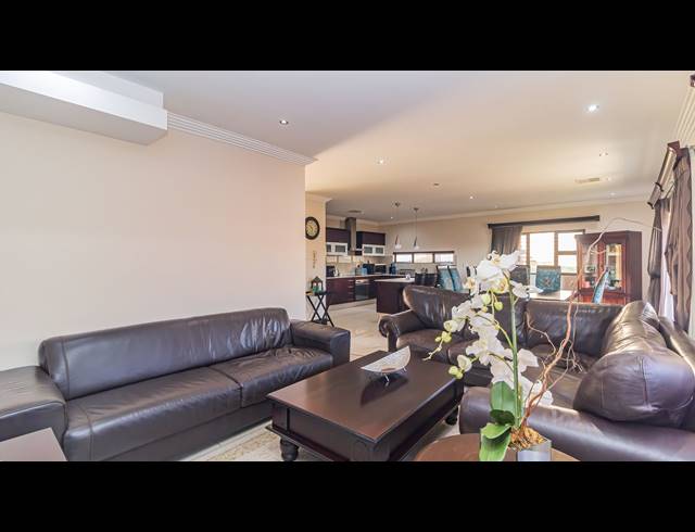 3 BEDROOM HOUSE FOR SALE IN IZINGA
